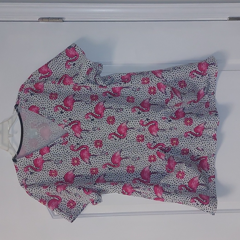 Med Couture Pink Flamingo Print V-Neck Scrub Top